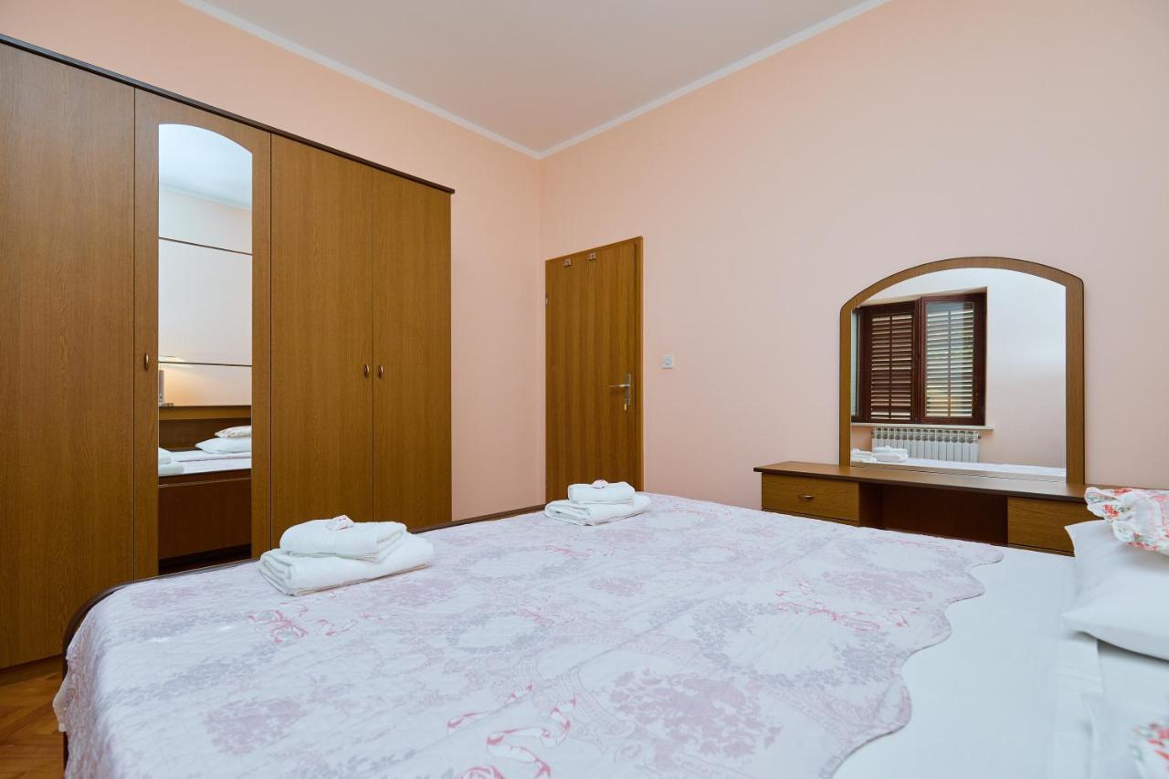 Helton Seaview Apartments Orašac Eksteriør billede