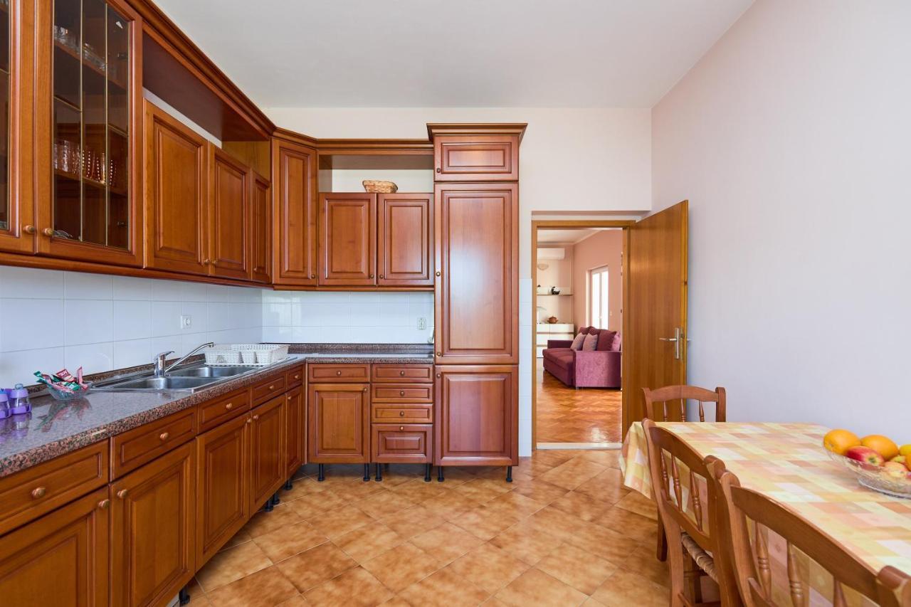 Helton Seaview Apartments Orašac Eksteriør billede